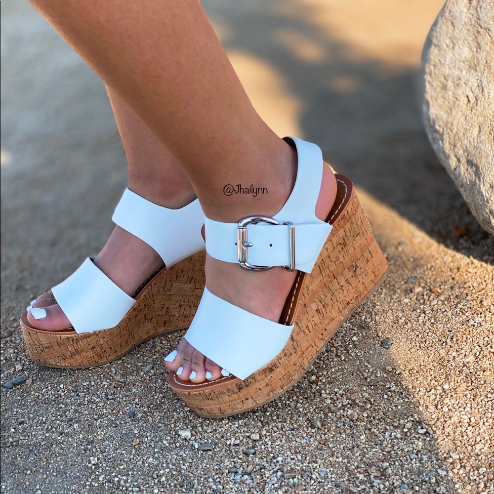 White wedge platform sandal - Picture 4 of 5